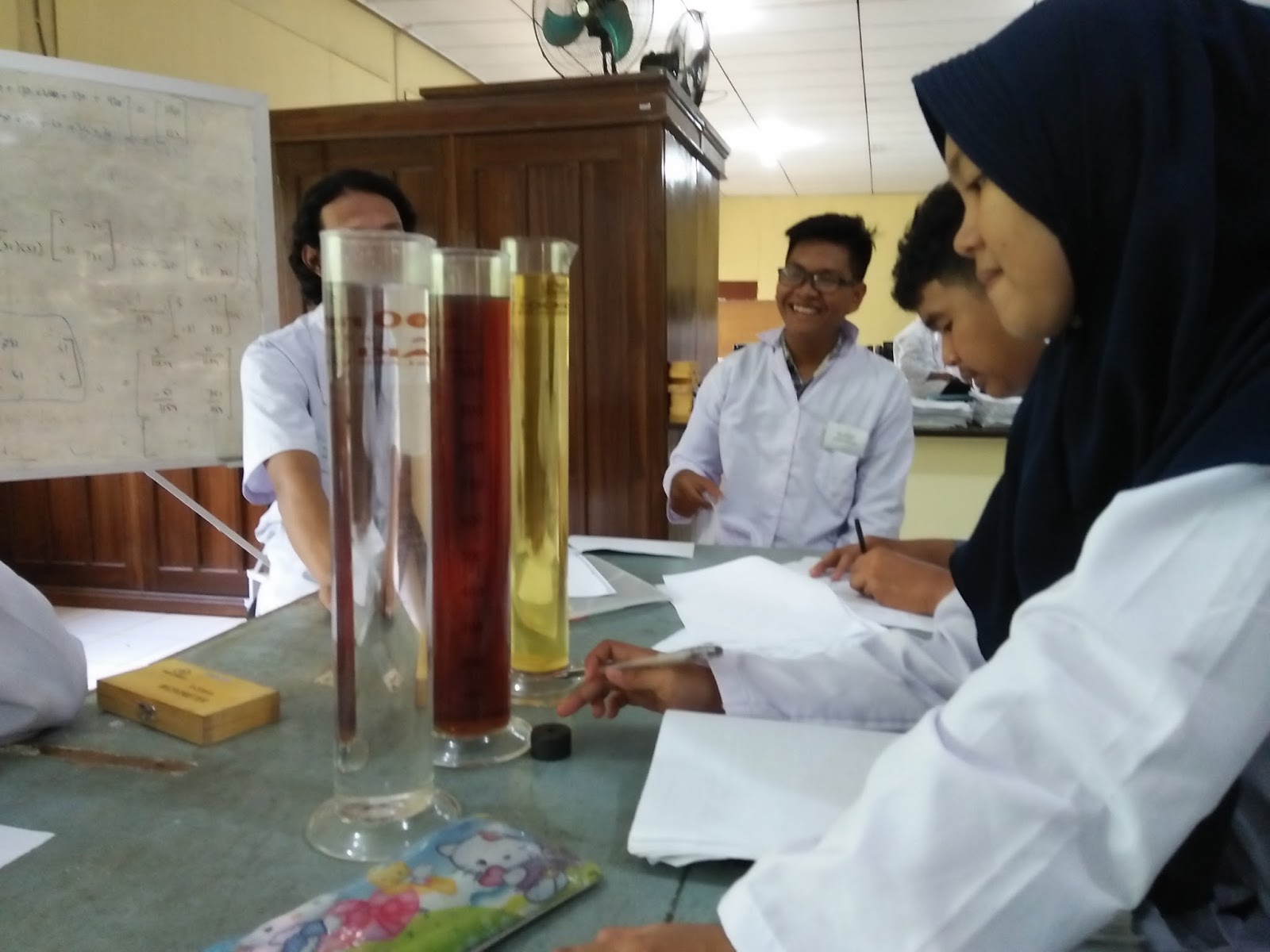 Praktikum Fisika yang dilakukan oleh mahasiswa baru jurusan Sistem Komputer Fakultas MIPA Universitas Tanjungpura Alhamdulillah dari awal modul yaitu