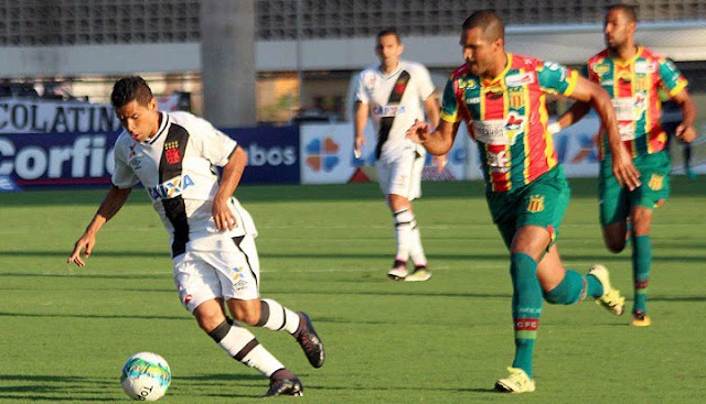 Sampaio faz bom jogo, mas fica no empate com o Vasco