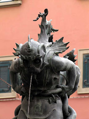 Sea monsters fountain by Pietro Tacca, copy, Livorno