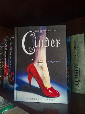 Cinder, Marissa Meyer