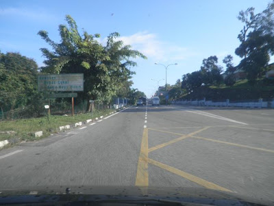 BERPETUALANG KE ACEH: Around the national border at Bukit ...