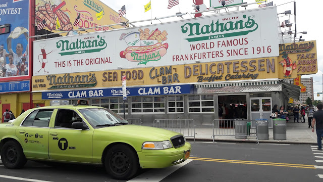 Nathan's, Coney Island, Nueva York.