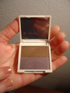 Two True Hues Eyeshadow Duo in Morning After.jpeg