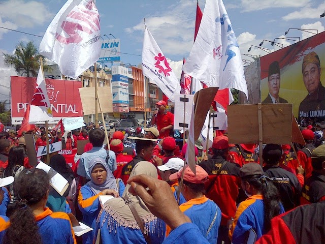 Peringati May Day, Buruh Lampung Tolak Politik Upah Murah