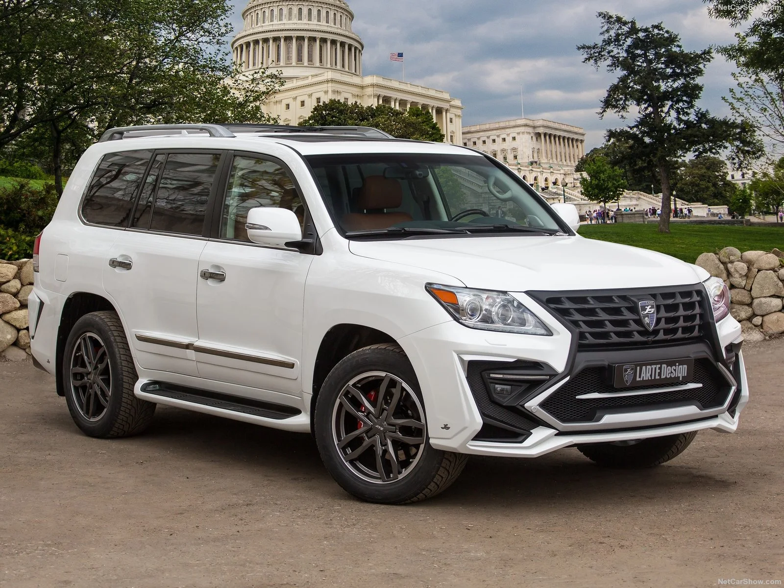 Hình ảnh xe ô tô Larte Lexus LX570 Alligator 2015 & nội ngoại thất