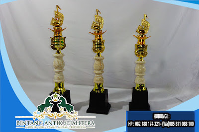 Grosir Piala Surabaya, Harga Piala Surabaya, Jual Piala Murah Surabaya