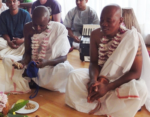 Blissful New Initiates: Dwarkadish Das and Madhava Das (left to right)