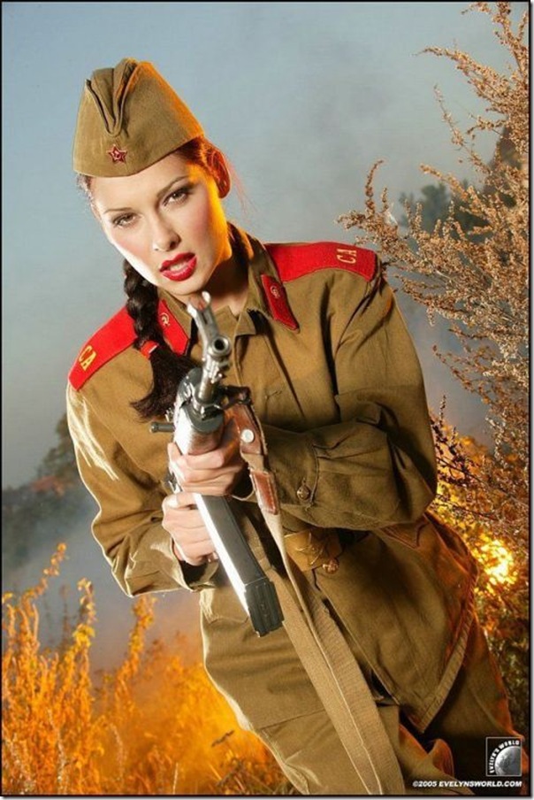 Lindas garotas com armas (3)