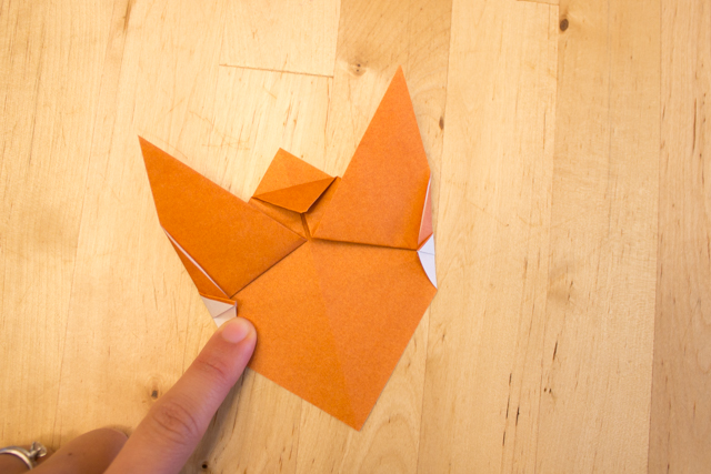 How to Fold Origami Fox Finger Puppets with Kids AND an awesome fall fox-themed book list