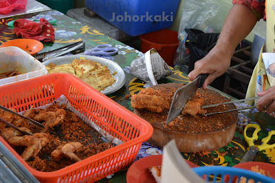 Nasi-Lemak-Kak-Zai-Batu-Pahat-Johor