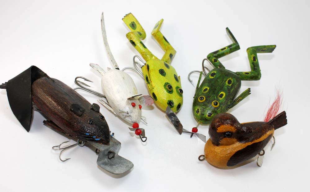 Antique Vintage Wooden Lures Hand Carved, Hand Painted 1 Frog