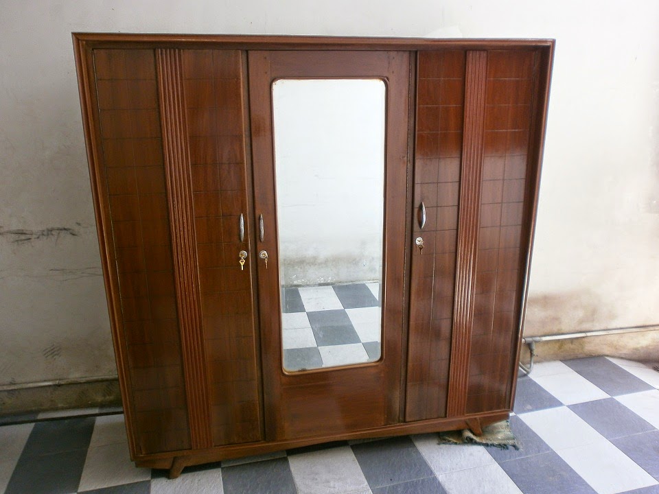 Antikpisan Lemari Pakaian Jengki 3 Pintu SOLD OUT 