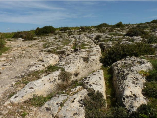 Загадочные колеи Мальты, в Мисрах Гар иль-Кбир или «Клэпем-Джанкшен»