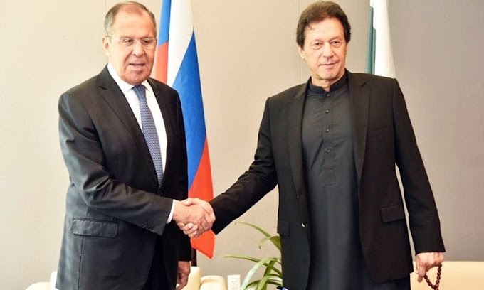 PM Imran meets Russian FM, stresses consultation on significant issues