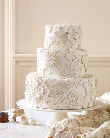 This cake looks just like embroidered lace with applique