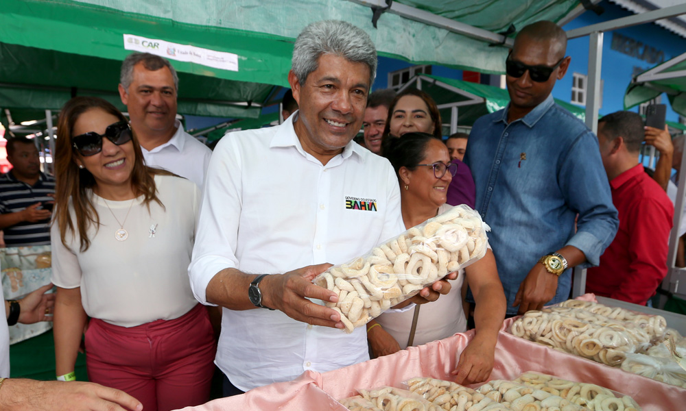 Entrega do Mercado Municipal de Ituaçu marca o Dia do Feirante na Bahia