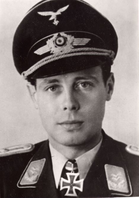 Peter Ferdinand Freiherr von Malapert-Neufville, 23 August 1941 worldwartwo.filminspector.com
