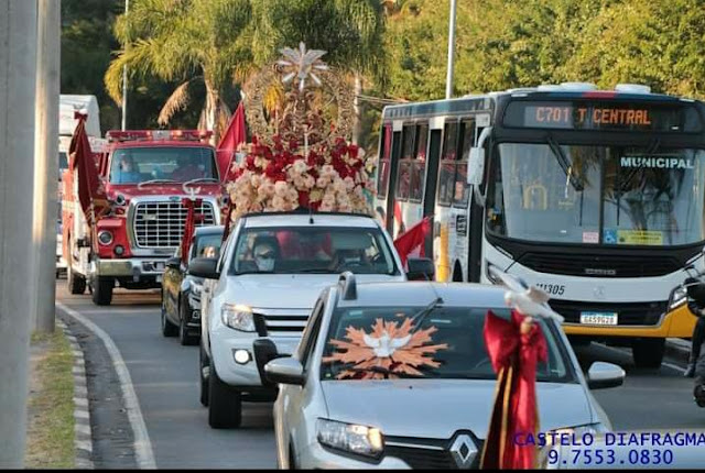 Festeiros e capitães de mastro levarão a Bandeira aos devotos e arrecadarão alimentos para famílias carentes; ação ocorrerá a partir desta sexta-feira (16/4), com transmissão online pelo Facebook