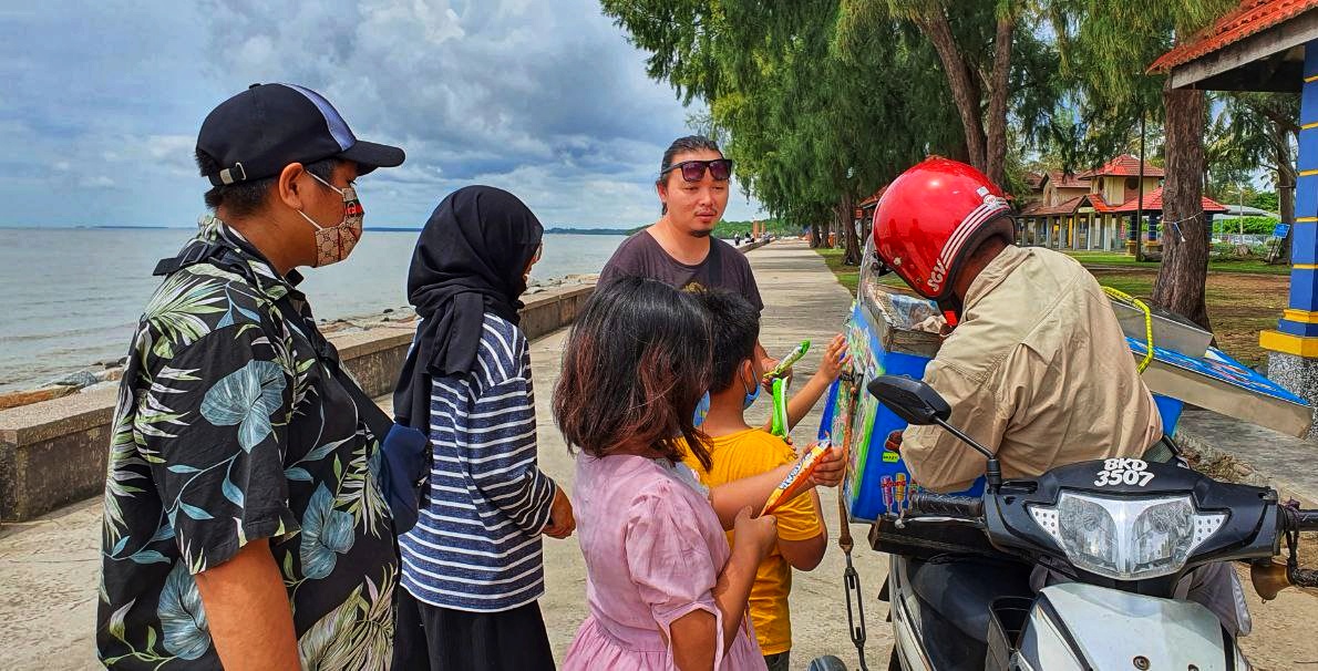 pantai morib, pantai kelanang, ikan bakar morib, juvita seafood pantai morib, ikan bakar murah pantai morib, review pantai kelanang,