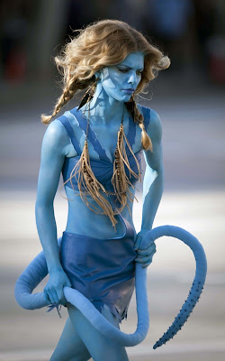 AnnaLynne McCord dressed as an Avatar on the set of 