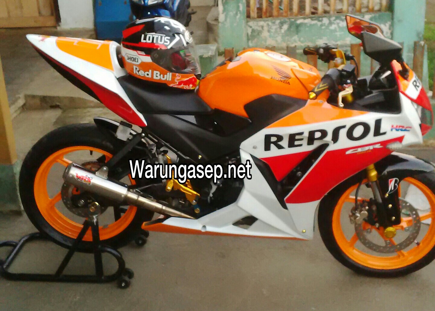 RODA LUMPUR Modifikasi Cbr 150 Repsol