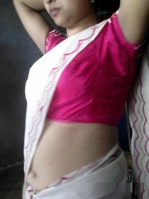 Nepal korima Aunty in saree non nude pics