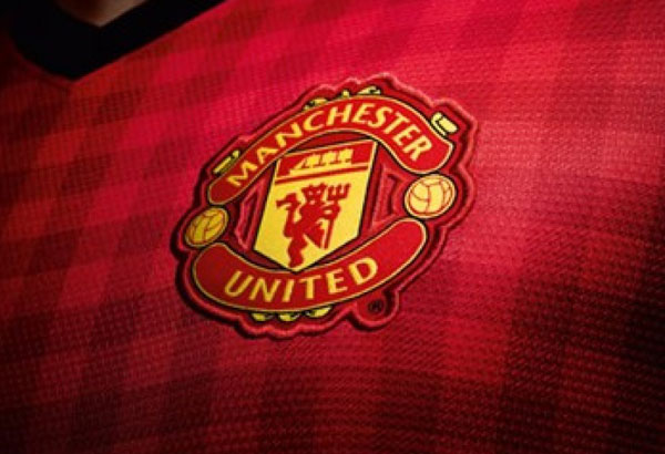Manchester United FC Logo 2013  Wallpapers Pictures