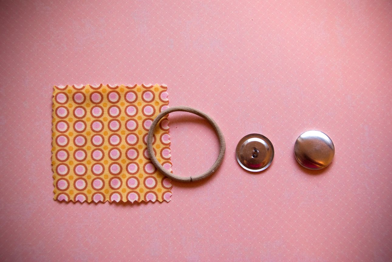 Living the Swell Life: diy button ponytail holder