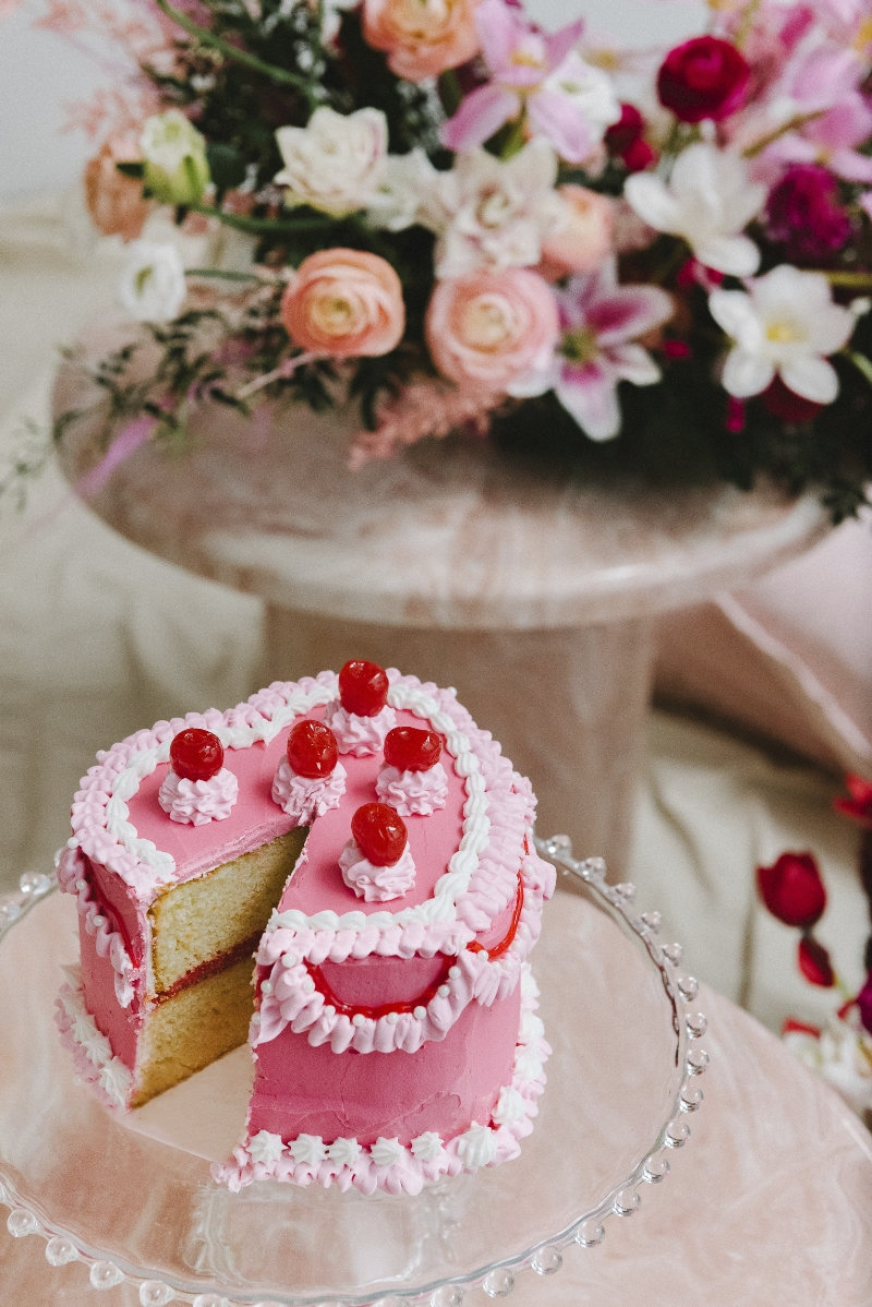 A Valentine's Day Party For Two - a stunning, creative party  to celebrate in a low-key way, for a small wedding, or bridal shower event! via @BirdsParty BirdsParty.com #valentinesday #valentinesdaywedding #wedding #pinkbridalshower #pinkwedding