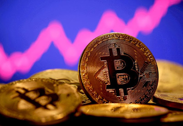 Bitcoin pushes past $30,000 as investors eye end of rate rises