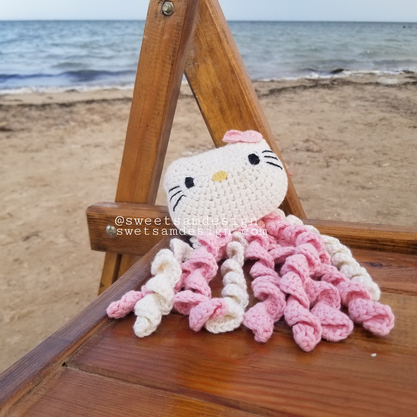 Cute Hello Kitty Free Crochet Pattern