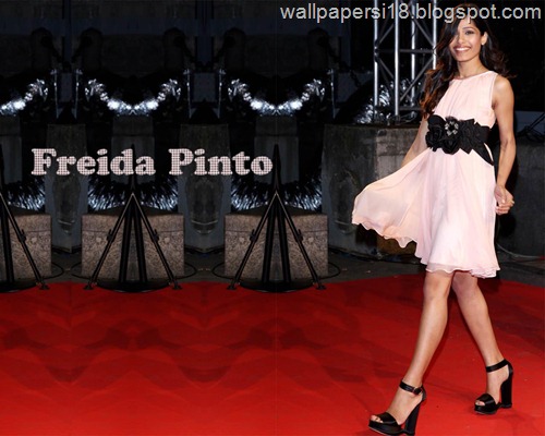 Freida Pinto Cute Smile Photos Gallery