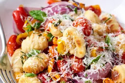 Crispy Sheet Pan Gnocchi and Veggies