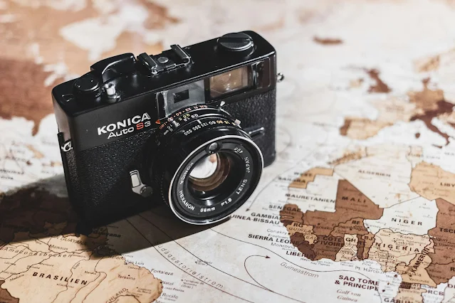 Secondhand camera equipmet. Source: Photo by <a href="https://unsplash.com/@pichler_sebastian?utm_content=creditCopyText&utm_medium=referral&utm_source=unsplash">Sebastian Pichler</a> on <a href="https://unsplash.com/photos/black-konica-slr-camera-on-map-MDGpwpMY2Ws?utm_content=creditCopyText&utm_medium=referral&utm_source=unsplash">Unsplash</a>