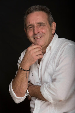 Catorce años separan las dos fotografías: la primera es de José Luiz Oubiña y la segunda corresponde al documental "Infierno o Paraíso"