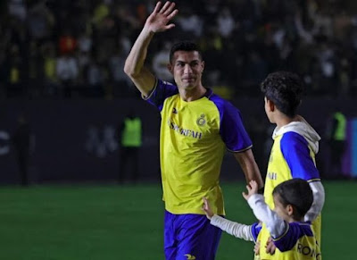 Bóng đá 5/1: Sốc Nặng " Ronaldo bị cấm thi đấu 2 trận ở Al Nassr "