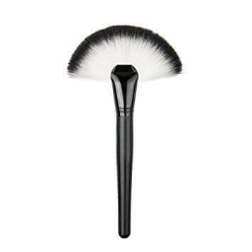 Fan Makeup Brush