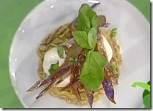 Tagliolini con melanzane e fior di latte