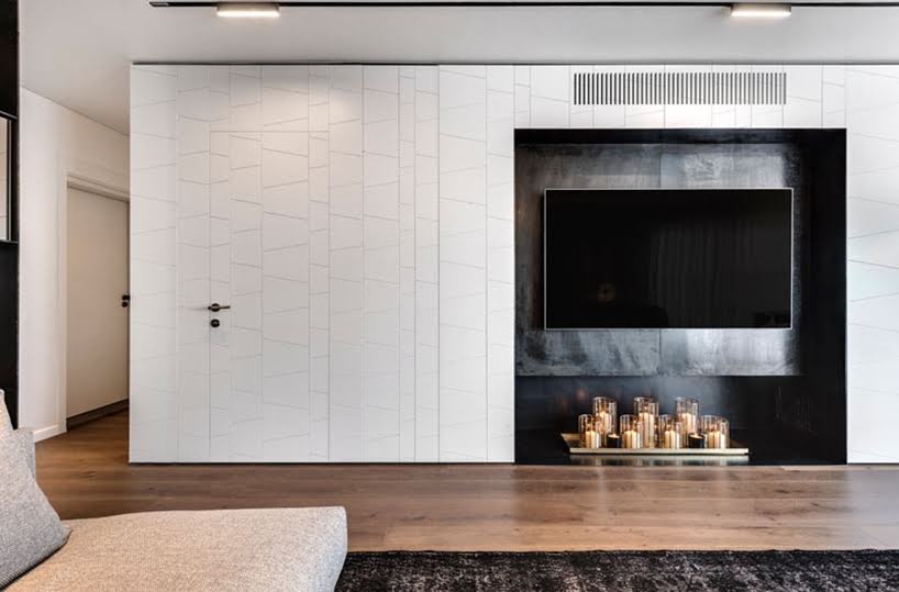 AVIRAM-KUSHMIRSKI ha diseñado los interiores de este Penthouse