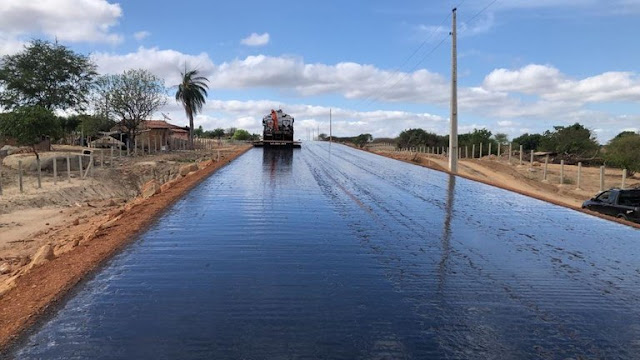 Obras do Governo da Paraíba em rodovias já começam a beneficiar população do Sertão