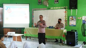 Peringati Hardiknas Polresta Sidoarjo Edukasi Pelajar di Sekolah