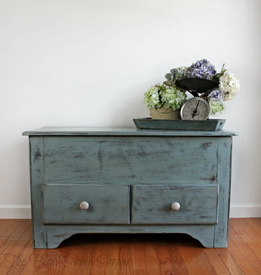 Blanket chest painted in Duck Egg blue chalk paint.