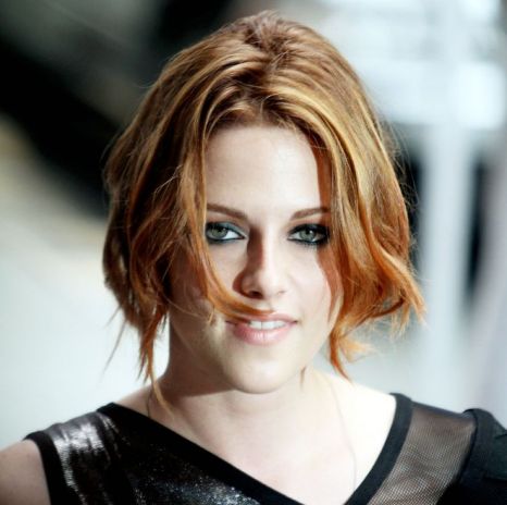 kristen stewart hairstyles twilight. kristen stewart haircut in