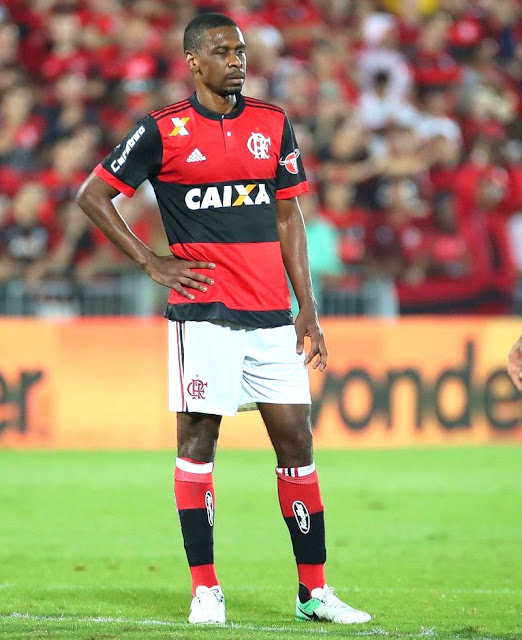 Resultado de imagem para zagueiros flamengo