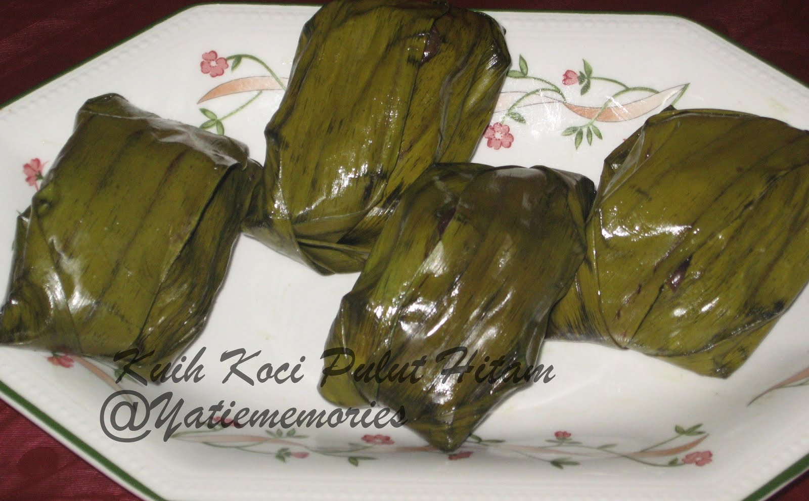 Sinar Kehidupanku**~::: Kuih Koci Pulut Hitam