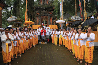  Piodalan Di Pura Pucak Sangkur, Bupati Tabanan Doakan Kerahayuan Jagat