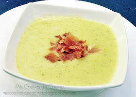 http://www.miscosillasdecocina.com/2013/01/crema-de-puerros-y-calabacin-con.html