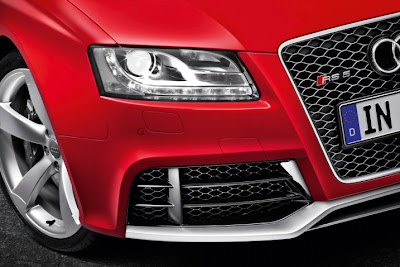 2011 Audi RS5 Headlight