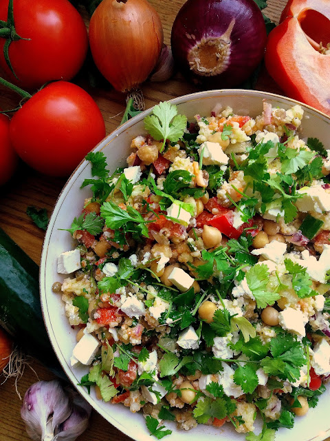 Tabbouleh z kaszą jaglaną, fetą i ciecierzycą / Millet Tabbouleh with Chickpea and Feta