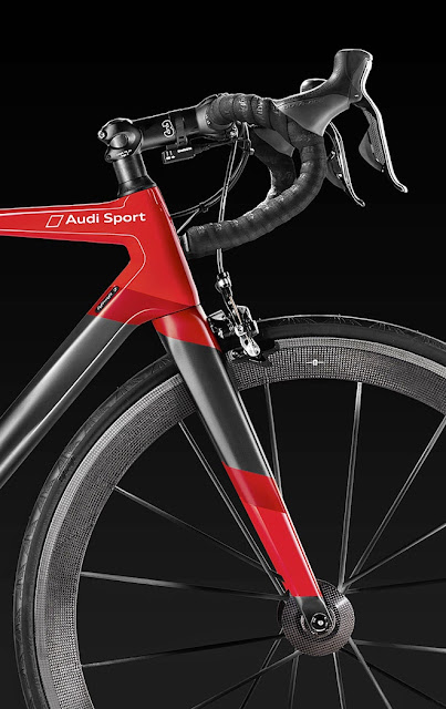 “بالصور” AUDI الألمانية تصنع دراجة هوائية بقيمة  17 ألف و500 يورو, Audi’s new carbon fibre bike weighs, Audi Sports Racing Bike